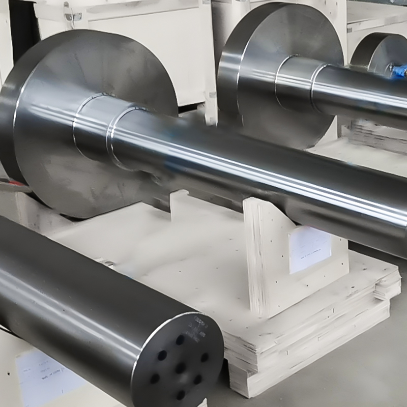 Pièces forgées à broche à trou profond